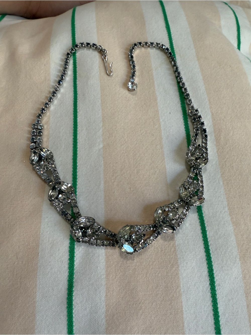 1950s Vintage Rhinestone Hollywood Glamour Elegant Eveningwear Necklace
